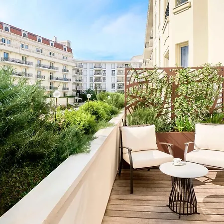 Carlton Cannes, A Regent