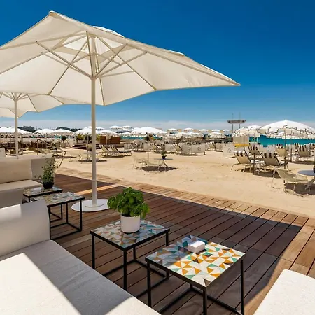 Carlton Cannes, A Regent Канны